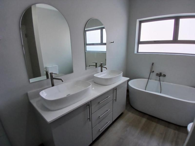 3 Bedroom Property for Sale in Stilbaai Wes Western Cape